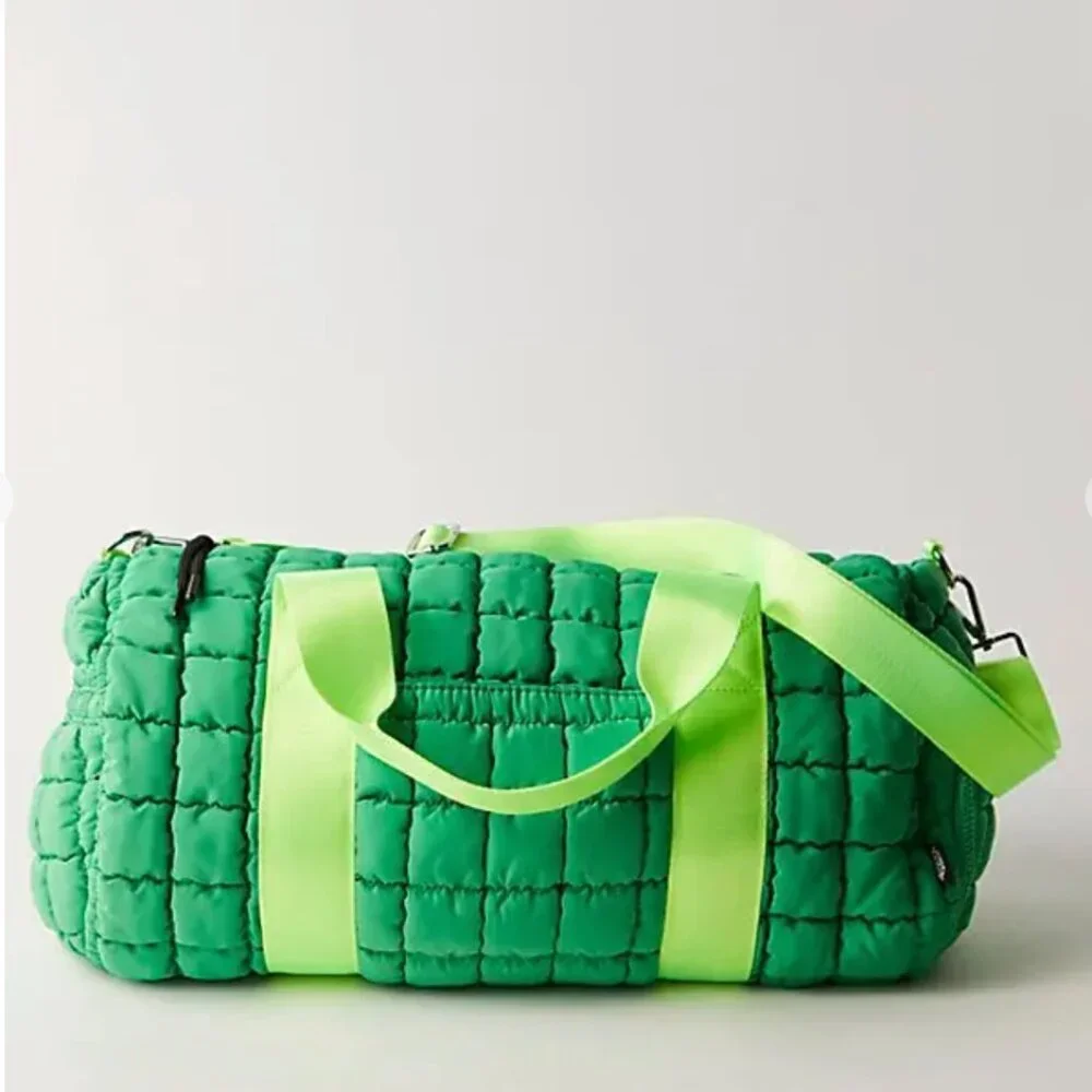💚 Free People FP Movement Quilted Duffle Bag Kelly Green - Factory Sealed - Picture 5 of 11